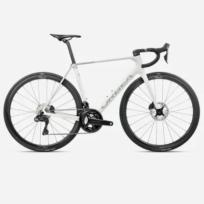 Orbea Orca M20iTEAM the racing bike bicycle set